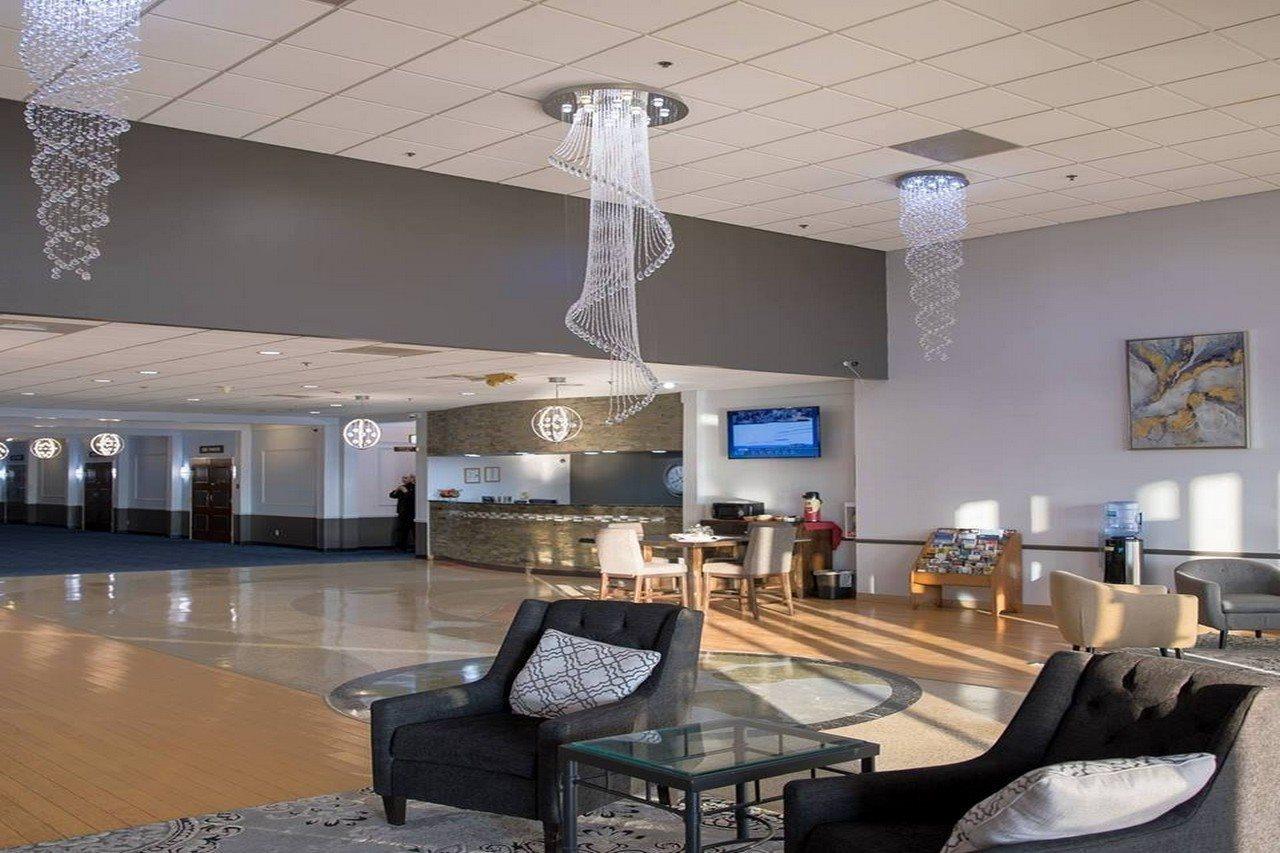 Ramada By Wyndham Cedar Rapids Otel Dış mekan fotoğraf