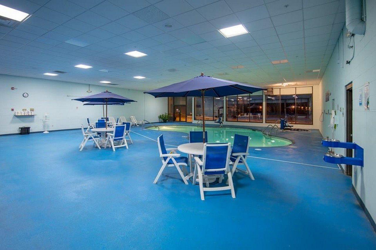 Ramada By Wyndham Cedar Rapids Otel Dış mekan fotoğraf