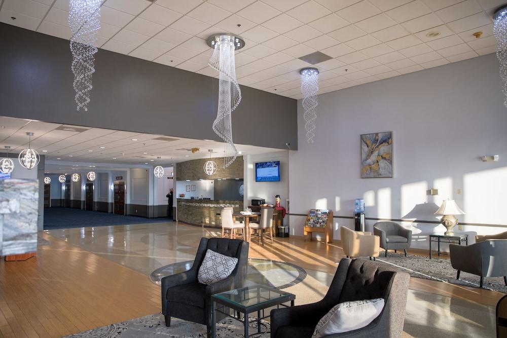 Ramada By Wyndham Cedar Rapids Otel Dış mekan fotoğraf